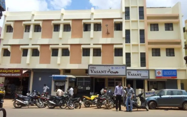 Shri Vasant Lodge