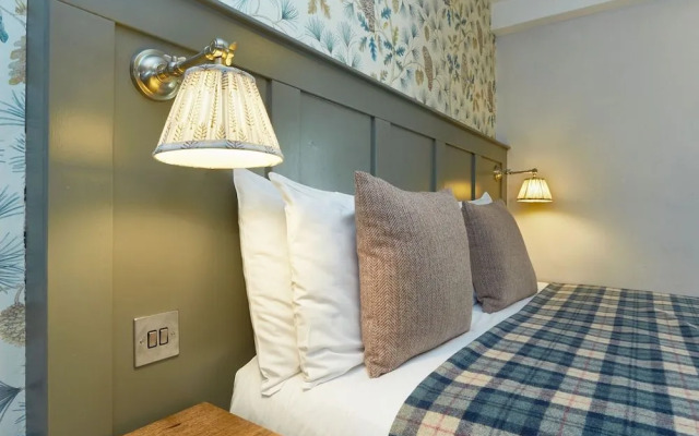 Redesdale Arms Hotel