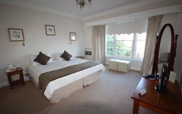 Clovelly House Accommodation