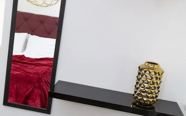 Pjazza Suites Boutique Hotel