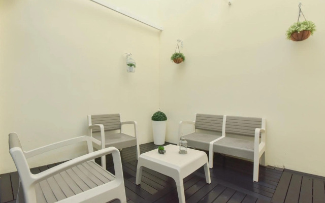 Near The Beach Apartments