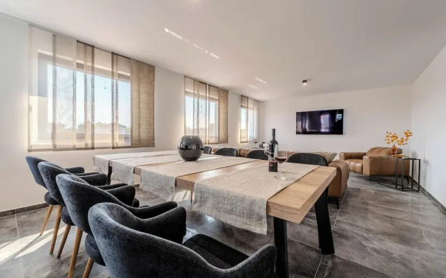 Penthouse Adela