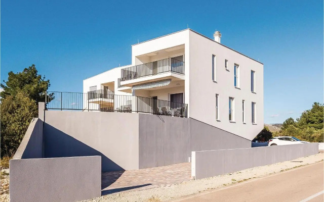 Three-Bedroom Holiday Home in Brodarica