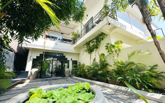 Botanic Artistry Boutique Hotel & Garden