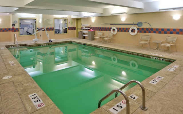 Hampton Inn & Suites Plymouth