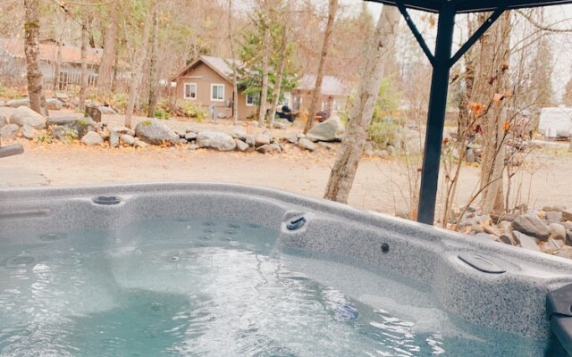 Barefoot Villas Cabin 3 Caribou