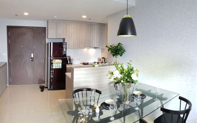 Apartment River View Near City Center