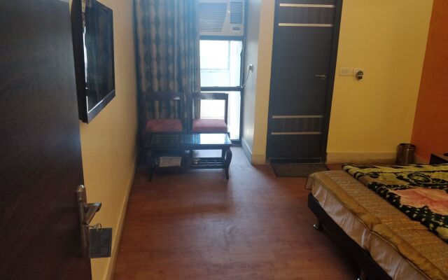 Hotel Dilli by OYO Rooms