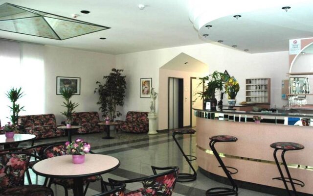 Vinsea Hotel