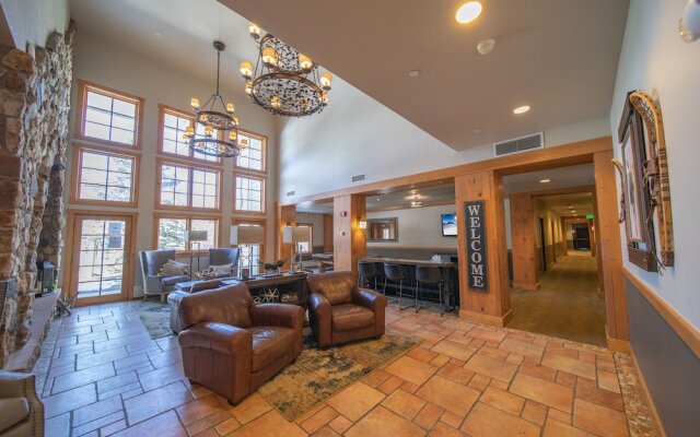 Expedition Station 8607 by SummitCove Vacation Lodging