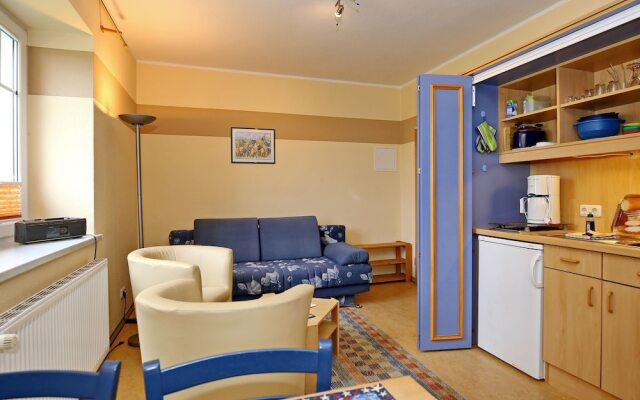 Comfy Apartment in Kühlungsborn near Town Center