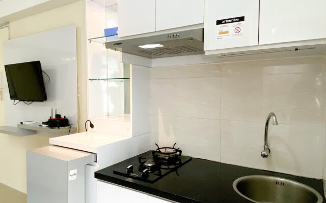 Comfort And Strategic Studio At Bassura City Apartment