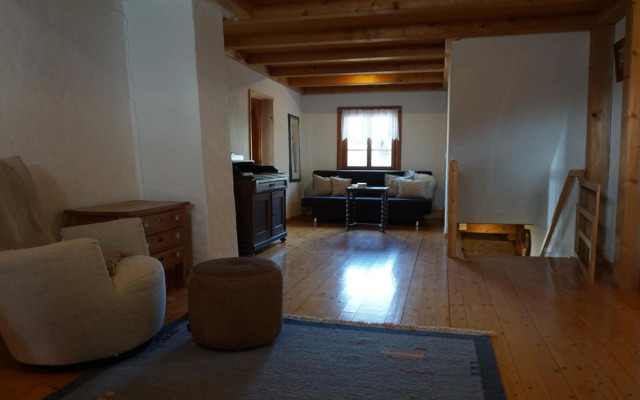Bauernhaus am Pfänderhang mit Seeblick