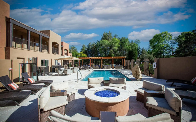 Arroyo Pinion Hotel, Ascend Hotel Collection
