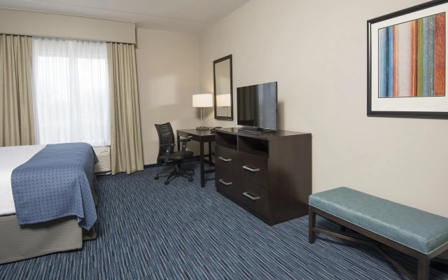 Holiday Inn Indianapolis Airport by IHG