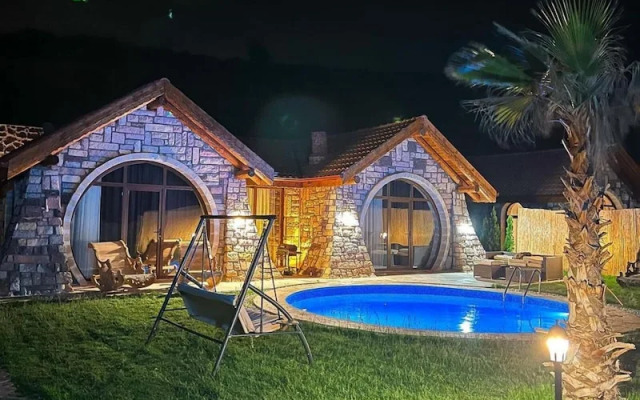 Amazing Stone House With Private Pool in Iznik