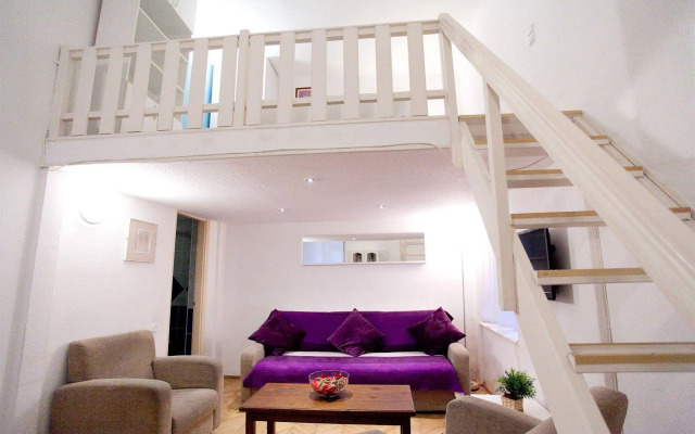 Budapest Easy Flat Opera