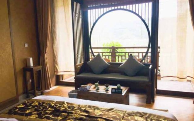 Qiansu Ban Jiang Xia Boutique Inn