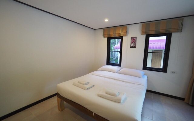 Bong Valley Khiri Wong