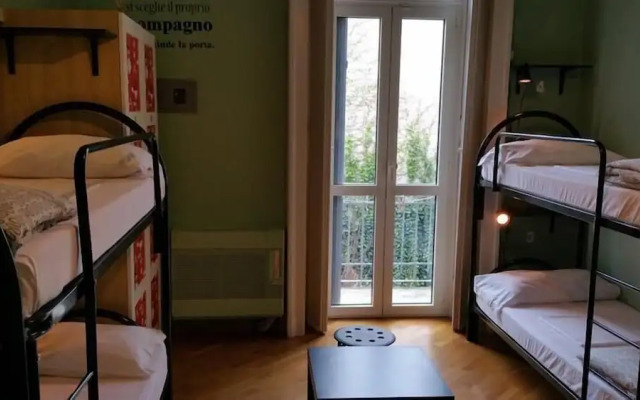 Hostel Lumiere
