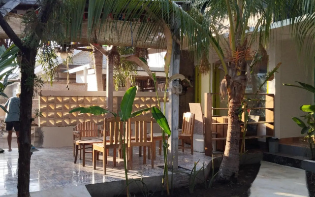 Palm Trees Villas