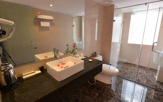 Hanoi La Palm Premier Hotel&Spa