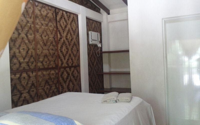 Point 303 Cloud 9 Resort