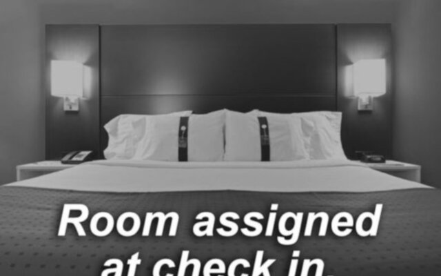 Holiday Inn Express & Suites Nashville North - Springfield by IHG