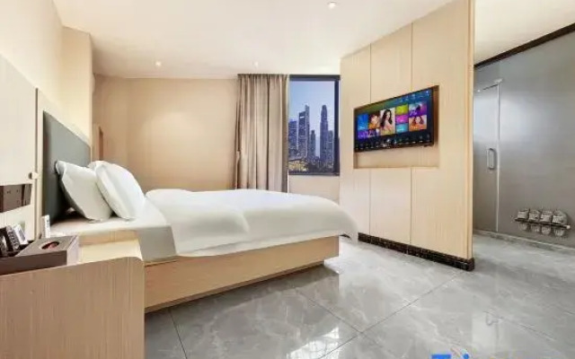 Yangjiang Yaofeng Hotel