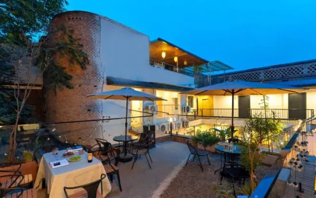 Liangyi Hostel by Luoyang’s Liren Alley – Outside – Luoyang