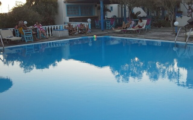 Studio Apartment Perivolos