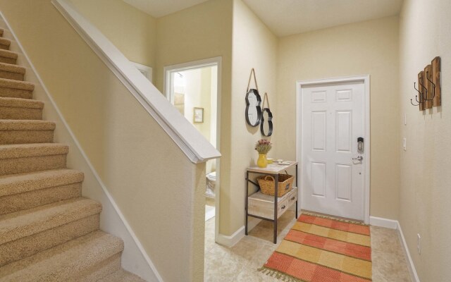 Storey Lake 4 Bedroom Townhome w Splashpool - 1610ST
