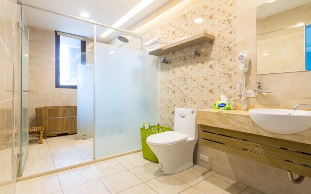 Jhongshan Building Bed and Breakfast