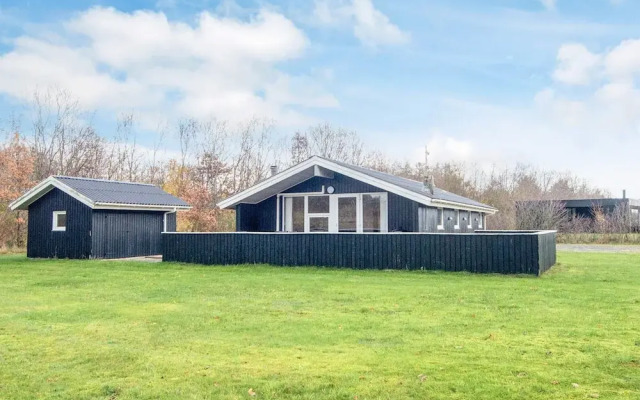 6 Person Holiday Home in Hemmet-by Traum