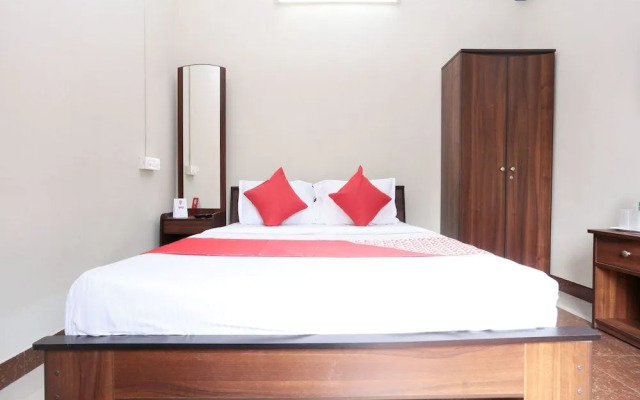 OYO 10387 Edakkal Holiday Home