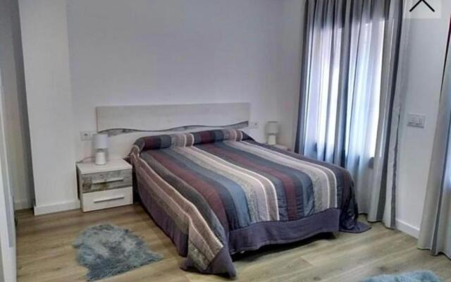 Apartamento totalmente reformado en 1ª linea