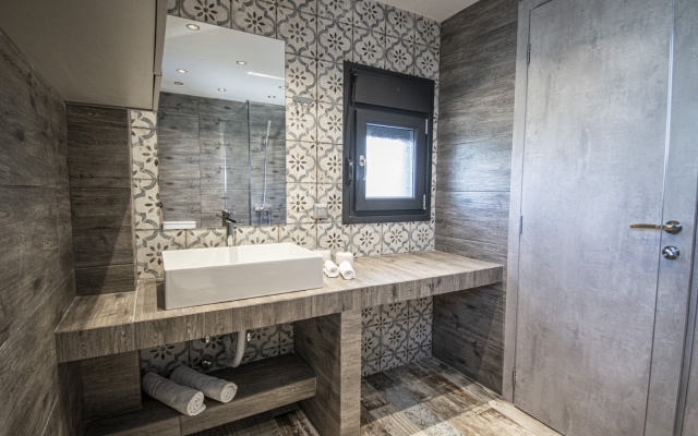 TheaSea Luxury Suites -  Villa Suite