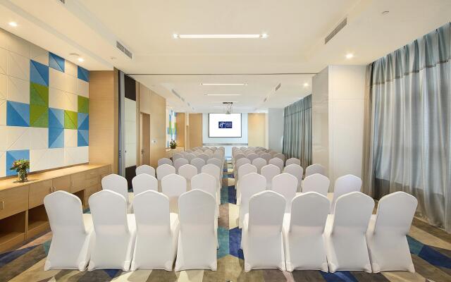 Holiday Inn Express Qingdao West Coast by IHG