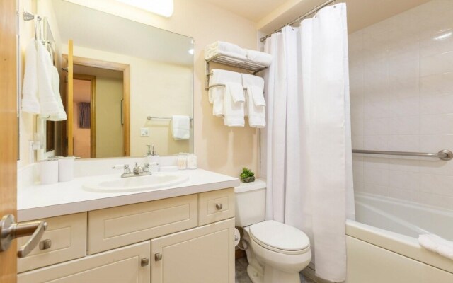 Everything You Need - 2BR Steps To Gondola