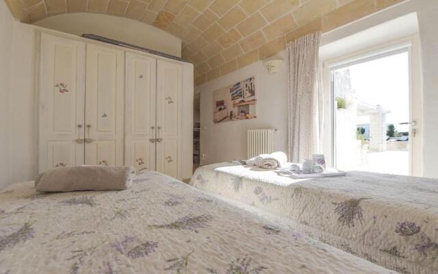 White Stone House 61