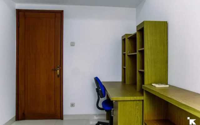 Elegant 2Br With Extra Room Apartment At Sudirman Tower Condominium