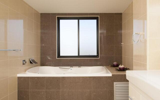 Dolphin Cove, Unit 13/2-6 Government Road