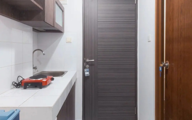 Chic And Cozy Studio Apartment At Amazana Serpong