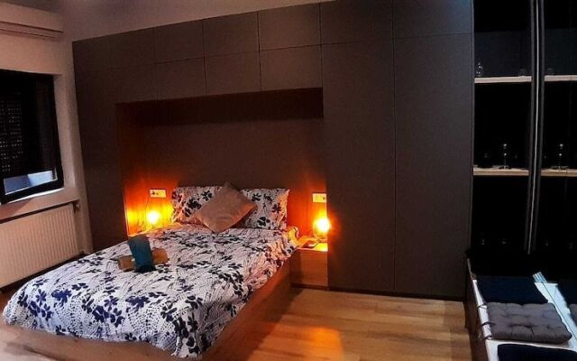 Apartment Lux Rooftop Studio city center