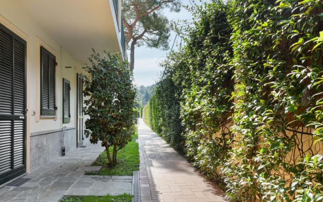 Residence Located on the Shores of Lake Maggiore