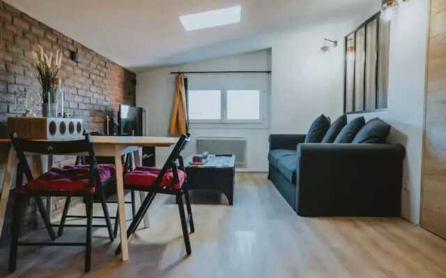 La Marquise Charles de Fittes