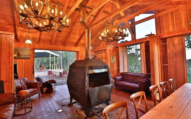 Bruny Island Lodge
