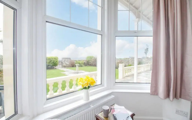 Weymouth Bay Apartment A