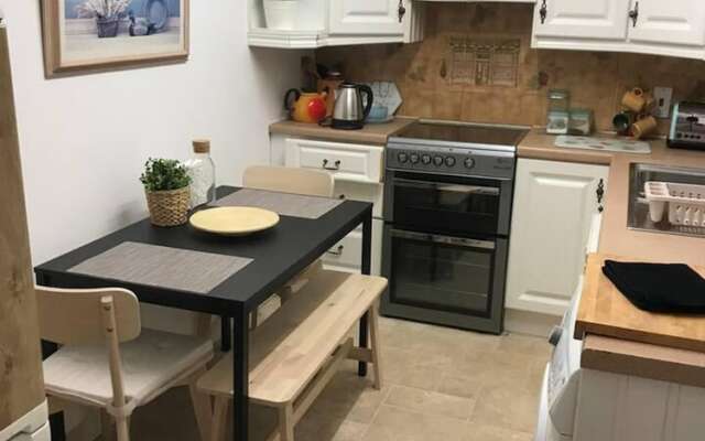 Cosy Urban 3-bedroom Terraced House in Derry
