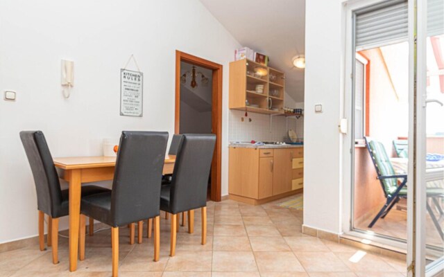 Stunning Apartment in Srima With 1 Bedrooms and Wifi